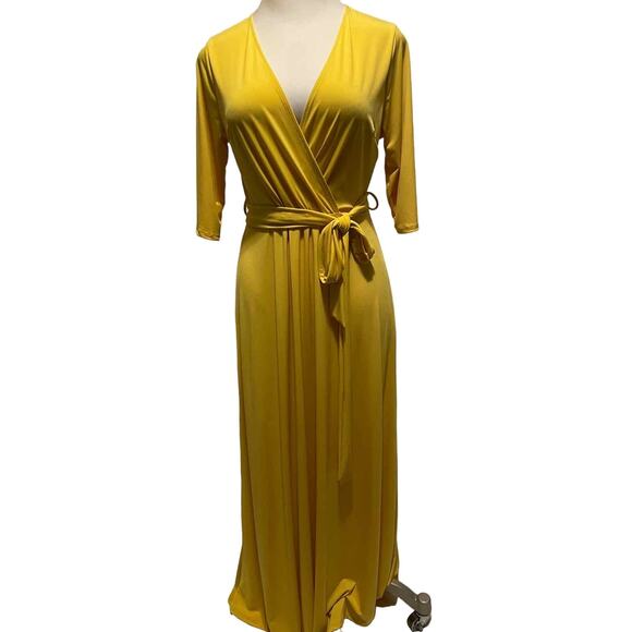 Janette Plus Size 1X Yellow Jersey Maxi Dress - Picture 2 of 7